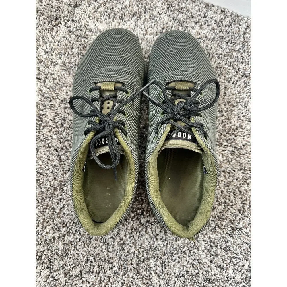 No Bull trainers women's size 9/ men's size 7.5